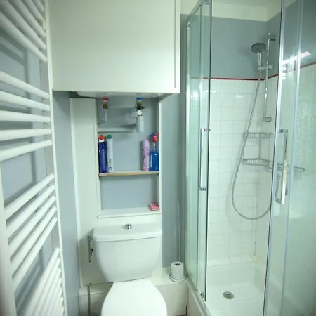 Studio Equipe Avec Balcon Ferme Apartamento *